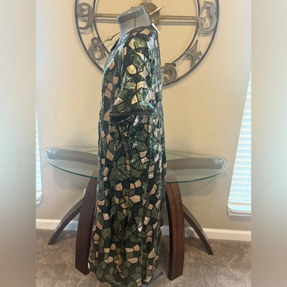 Ashley Sturat Elegant Green and Gold Sequence Dress Size‎ 30 NWT